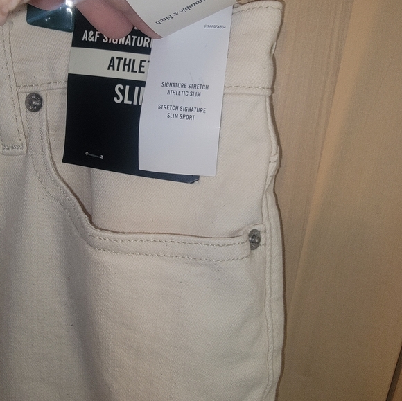 NWT Mens Off White Abercrombie and Fitch Stretch Sport Slim Jeans 33 x 30 - Picture 8 of 13